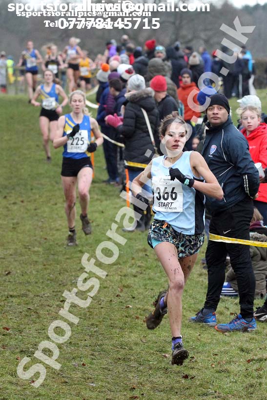 Senior womens Northern Cross Country Champs., Camp Hill Estate, Kirklington.  Photo: David T. Hewitson/Sports for All Pics
